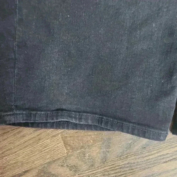 Denver Hays  Women's Plus Size Highrise Black Denim Jean Shorts Size 16 - Picture 5 of 9